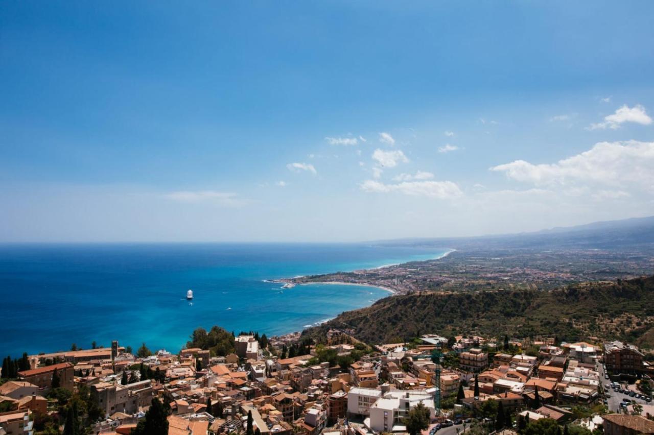 The View Luxury Apartments Taormina Buitenkant foto