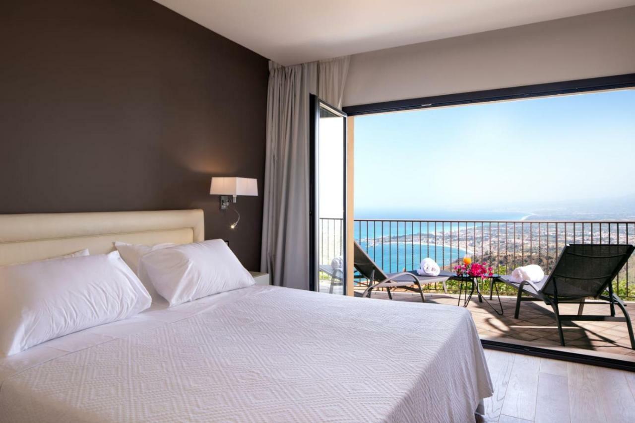 The View Luxury Apartments Taormina Buitenkant foto