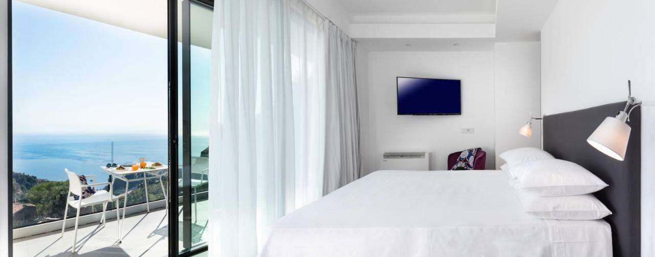 The View Luxury Apartments Taormina Buitenkant foto